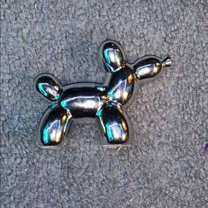 Balloon dog stand